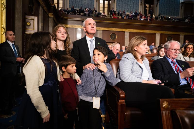 Congressman Gimenez Gets Sworn Into Office